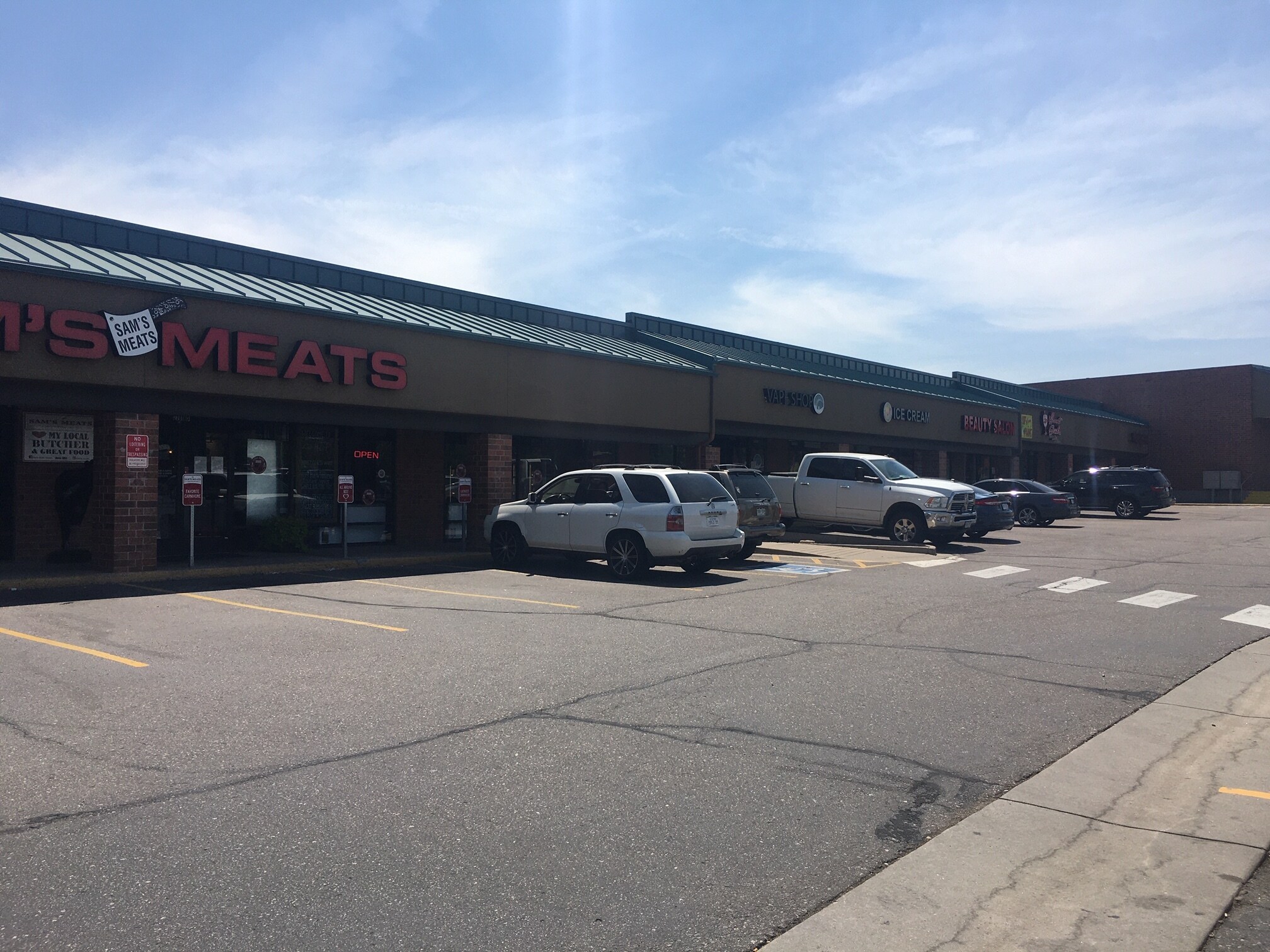 2300 S Chambers Rd, Aurora, CO for Rent