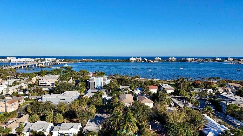 221 S Ocean Breeze, Lake Worth Beach, FL for Sale