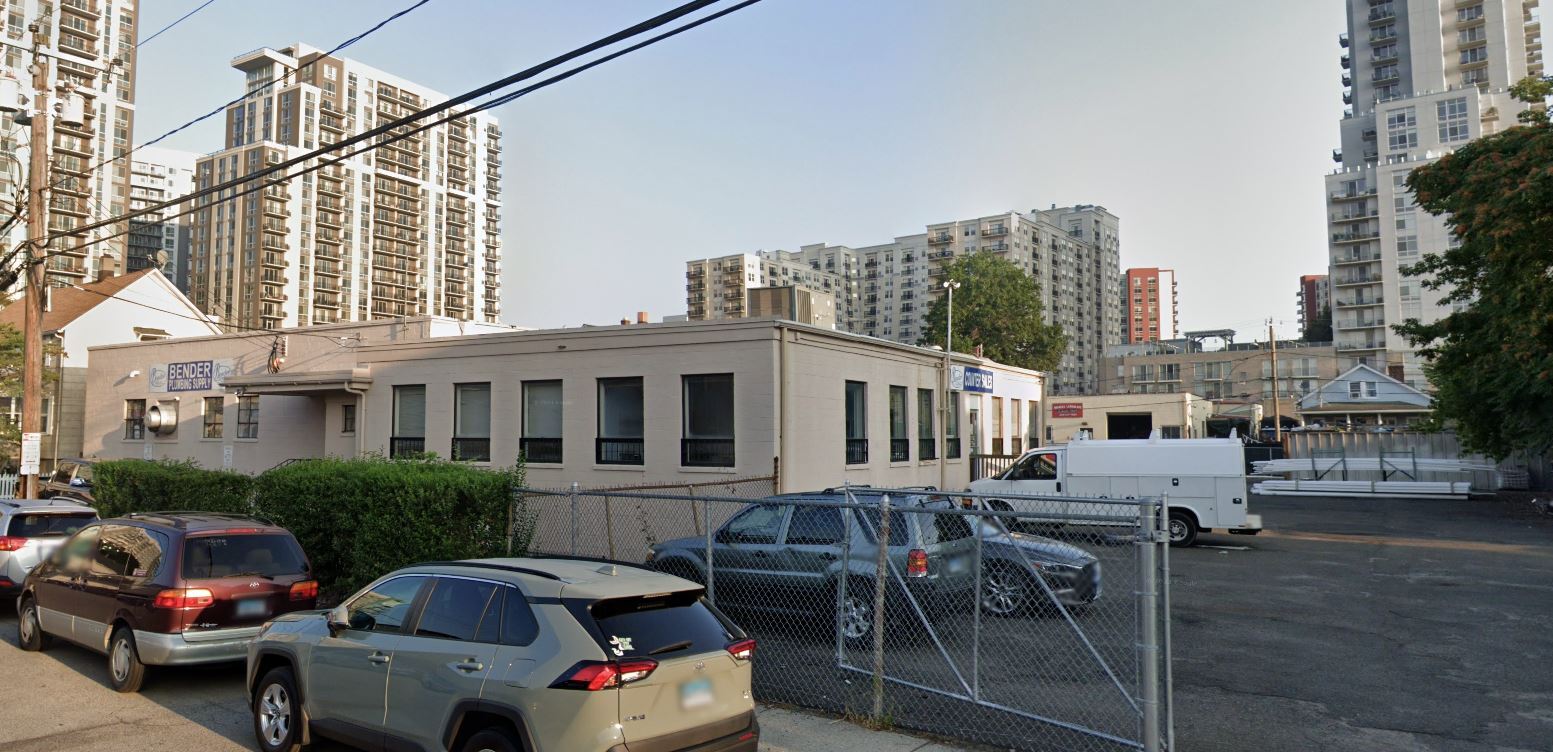 24 Harbor St, Stamford, CT for Sale