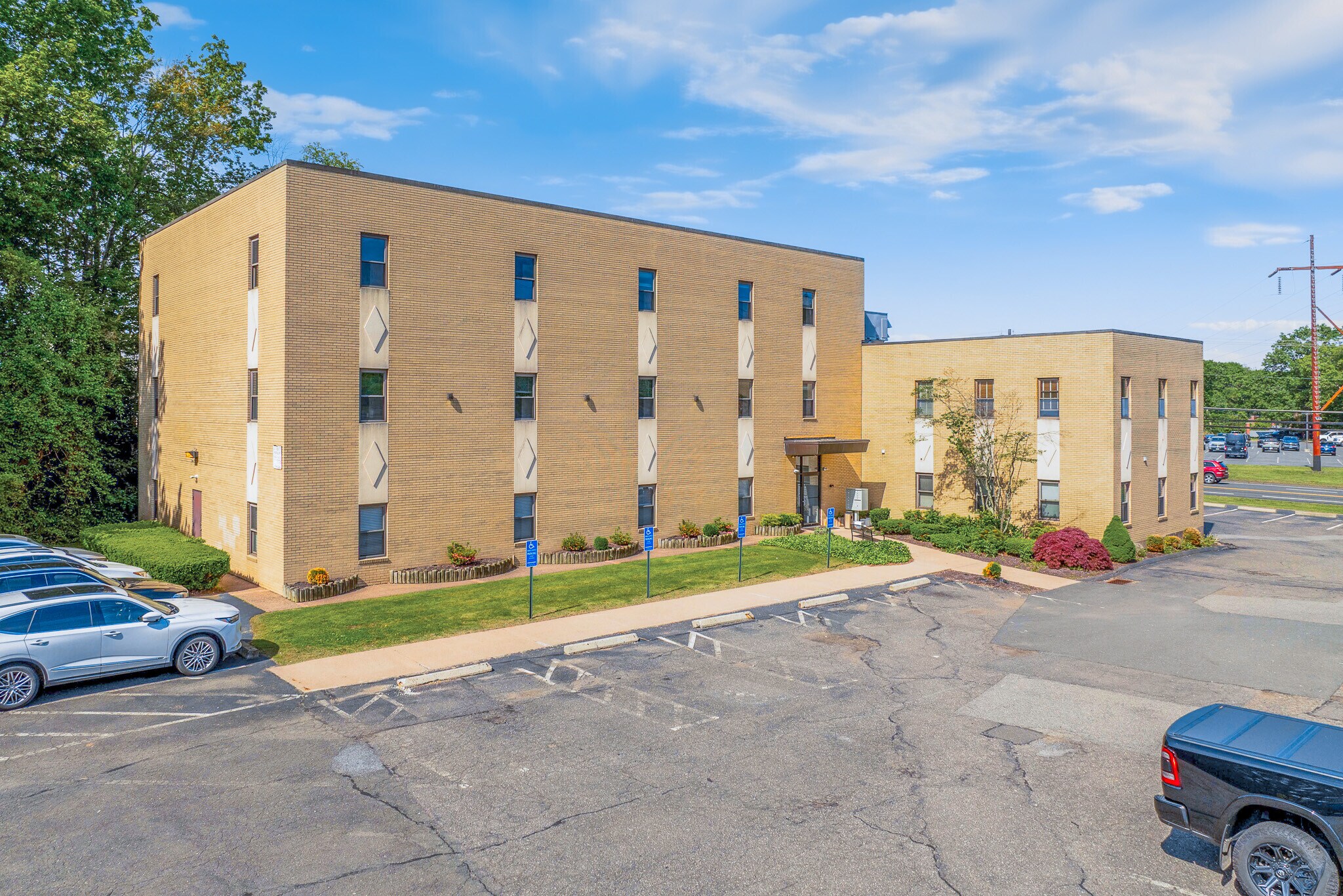 351 Merline Rd, Vernon, CT for Sale