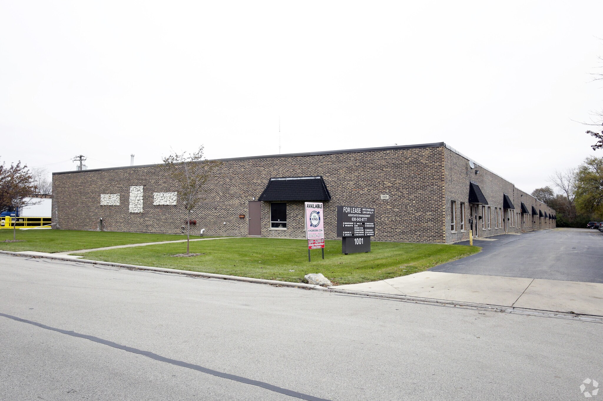 1001 W Republic Dr, Addison, IL for Rent