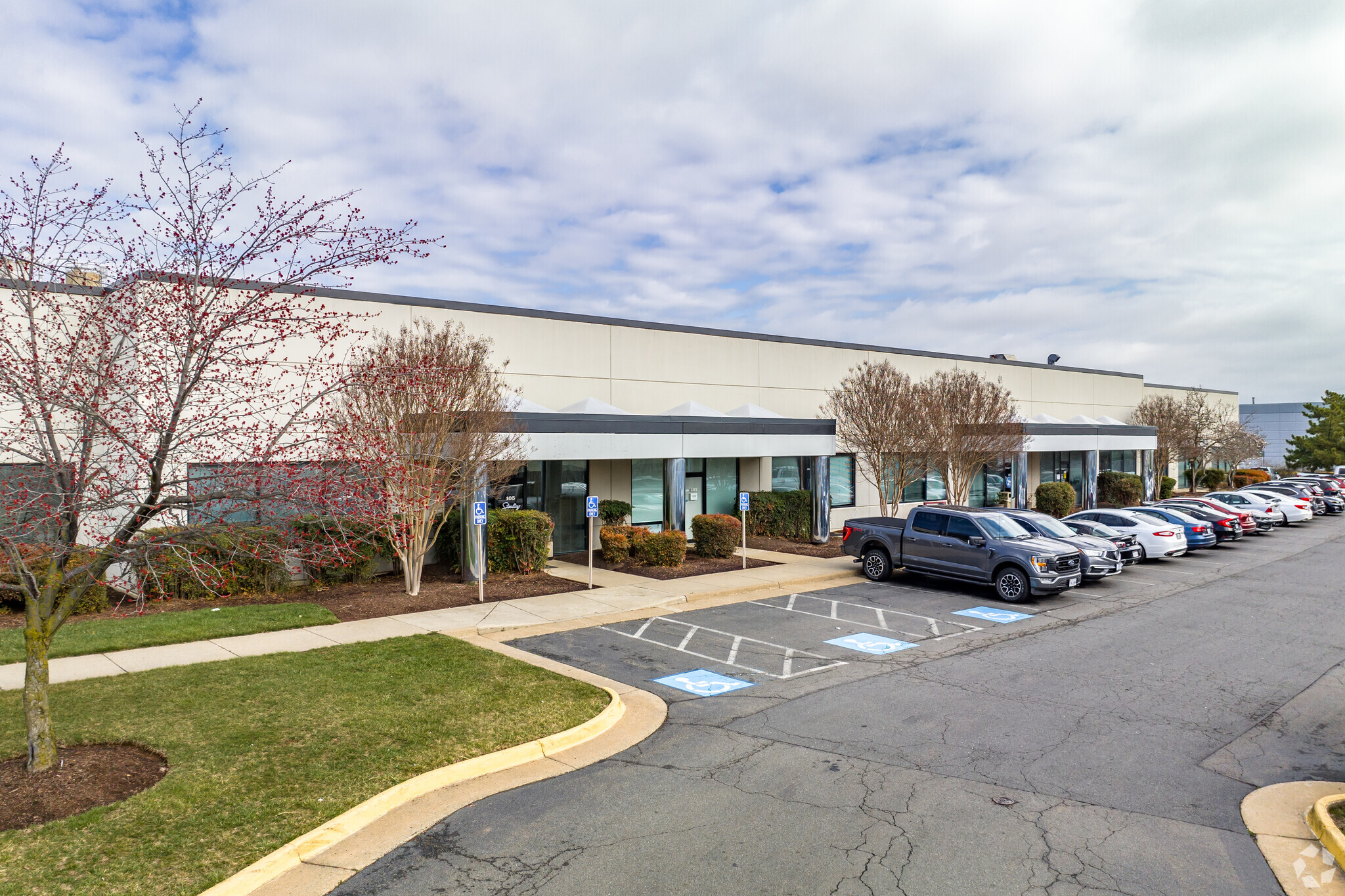 44880 Falcon Pl Dulles, VA 20166 - Industrial Park Property for Lease ...