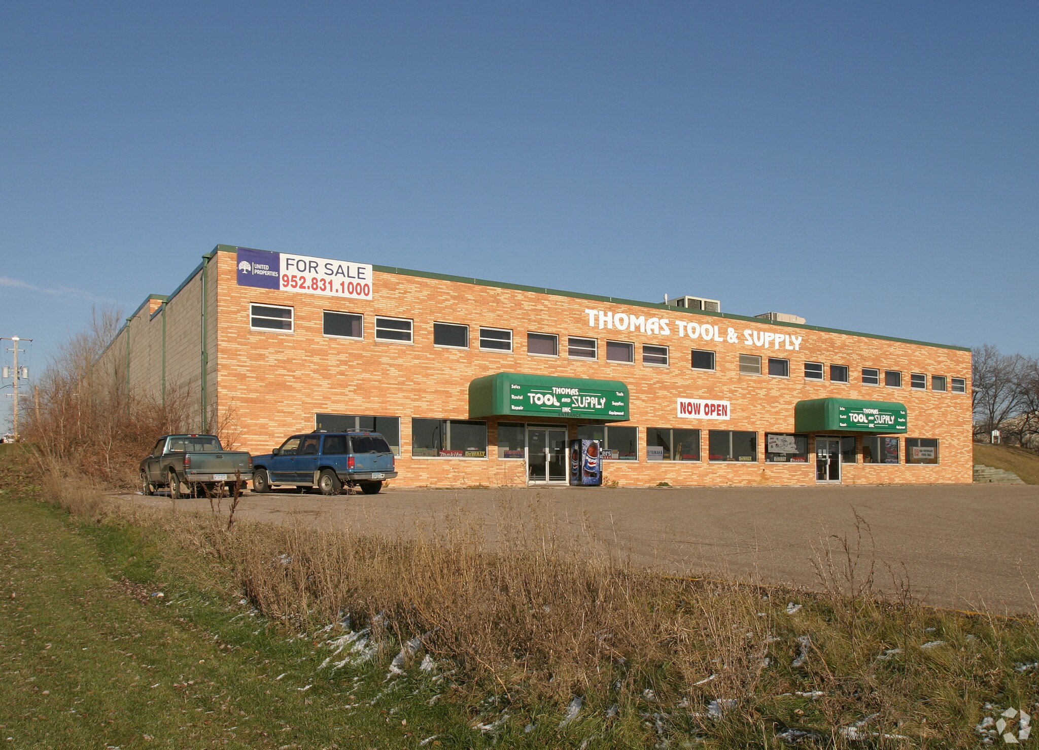 1081 E Highway 36, Maplewood, MN for Rent