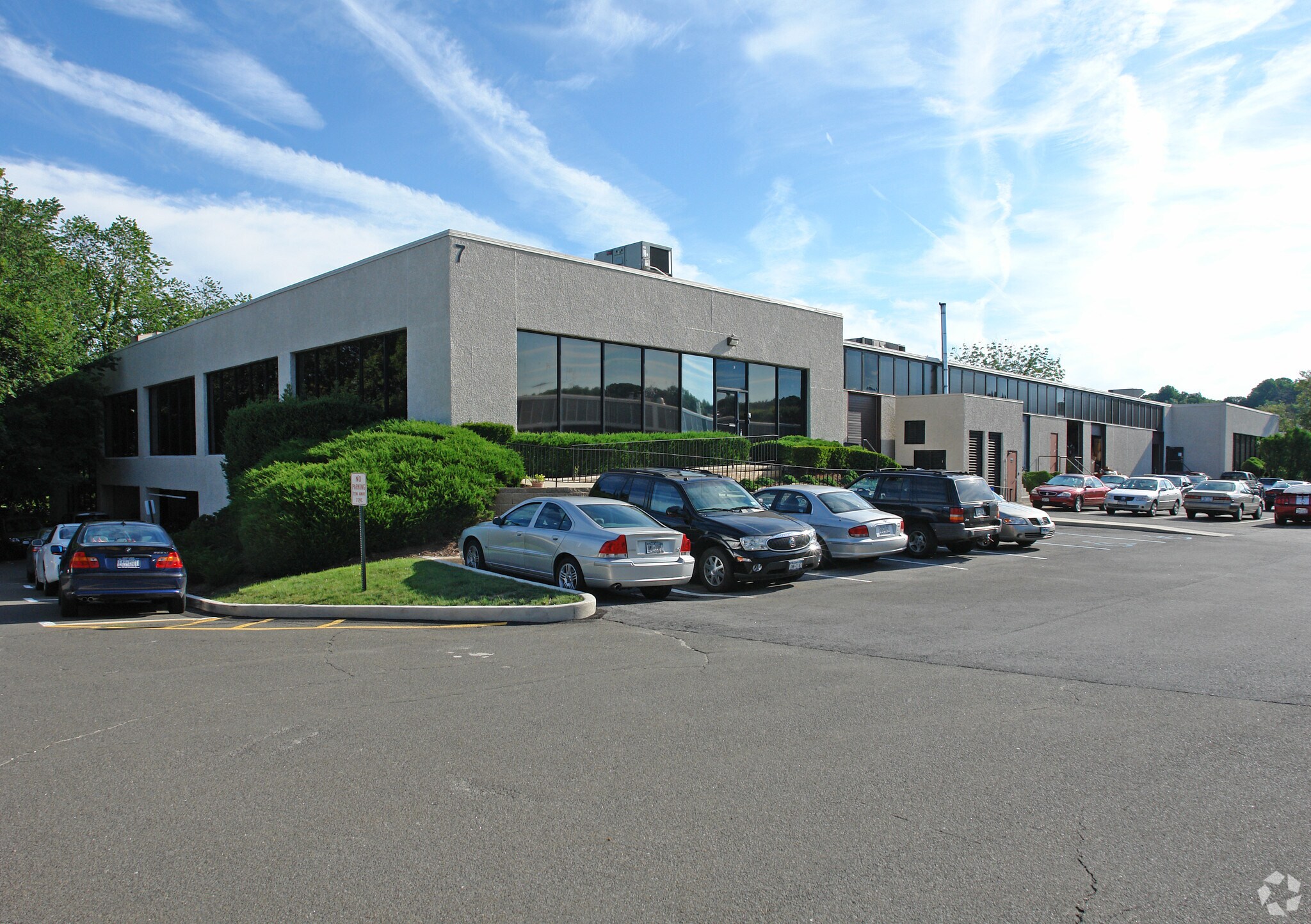 7 Westchester Plz, Elmsford, NY for Rent