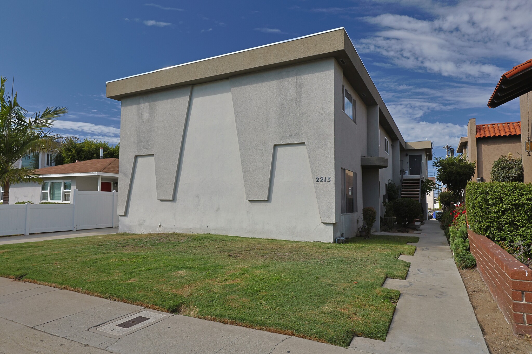 2213 Nelson Ave, Redondo Beach, CA for Sale