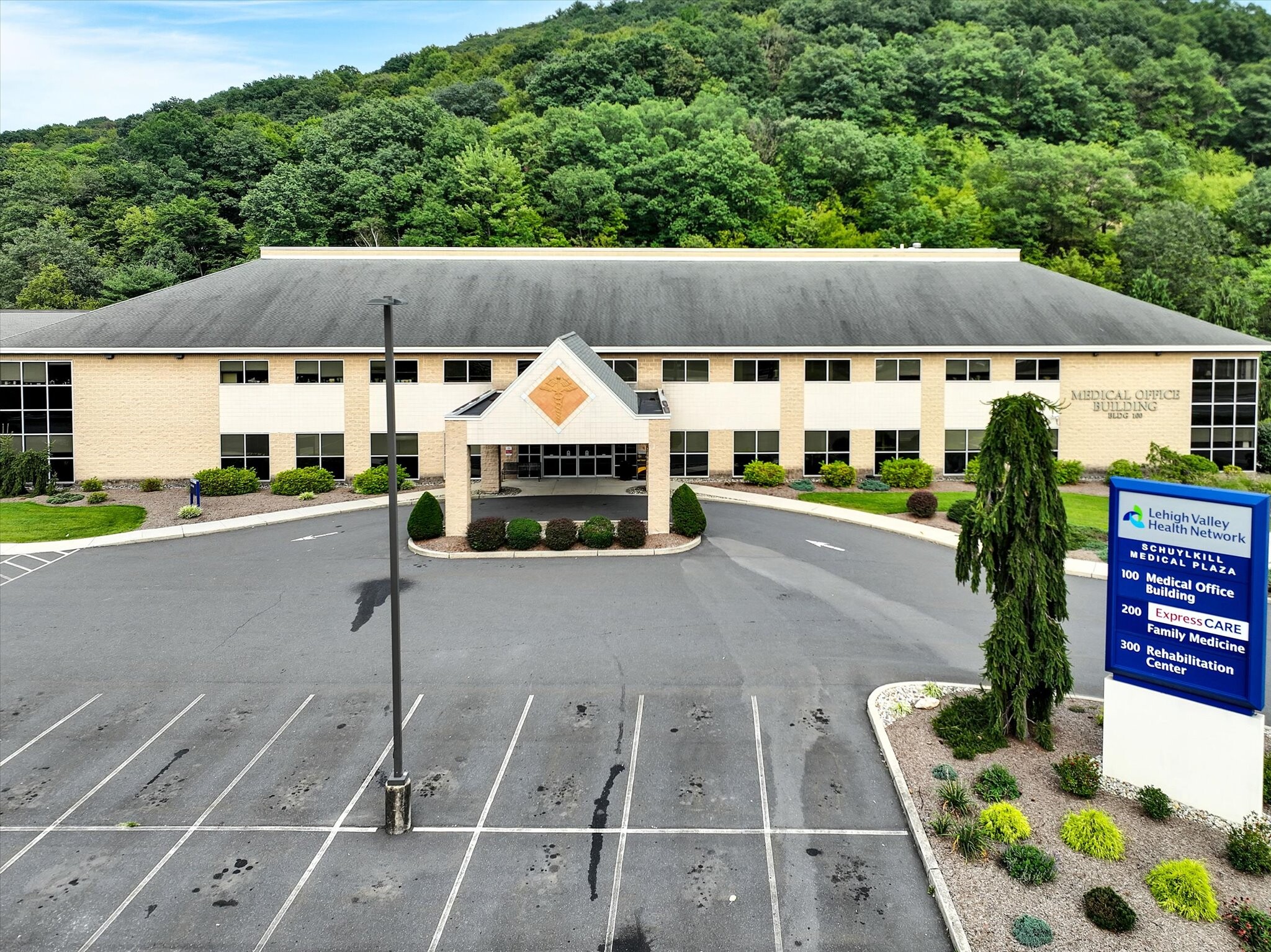 100 Schuylkill Medical Plz, Pottsville, PA for Sale