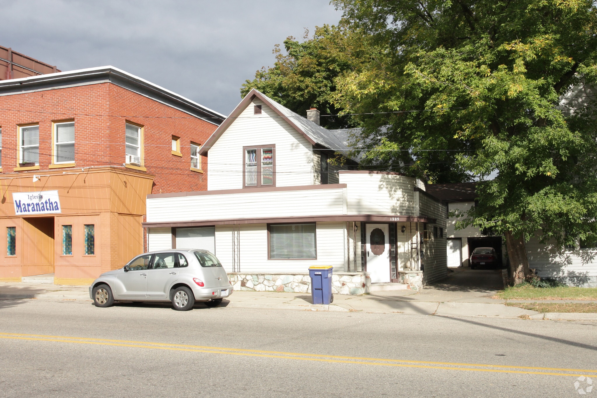 1205 Bridge St NW, Grand Rapids, MI for Sale