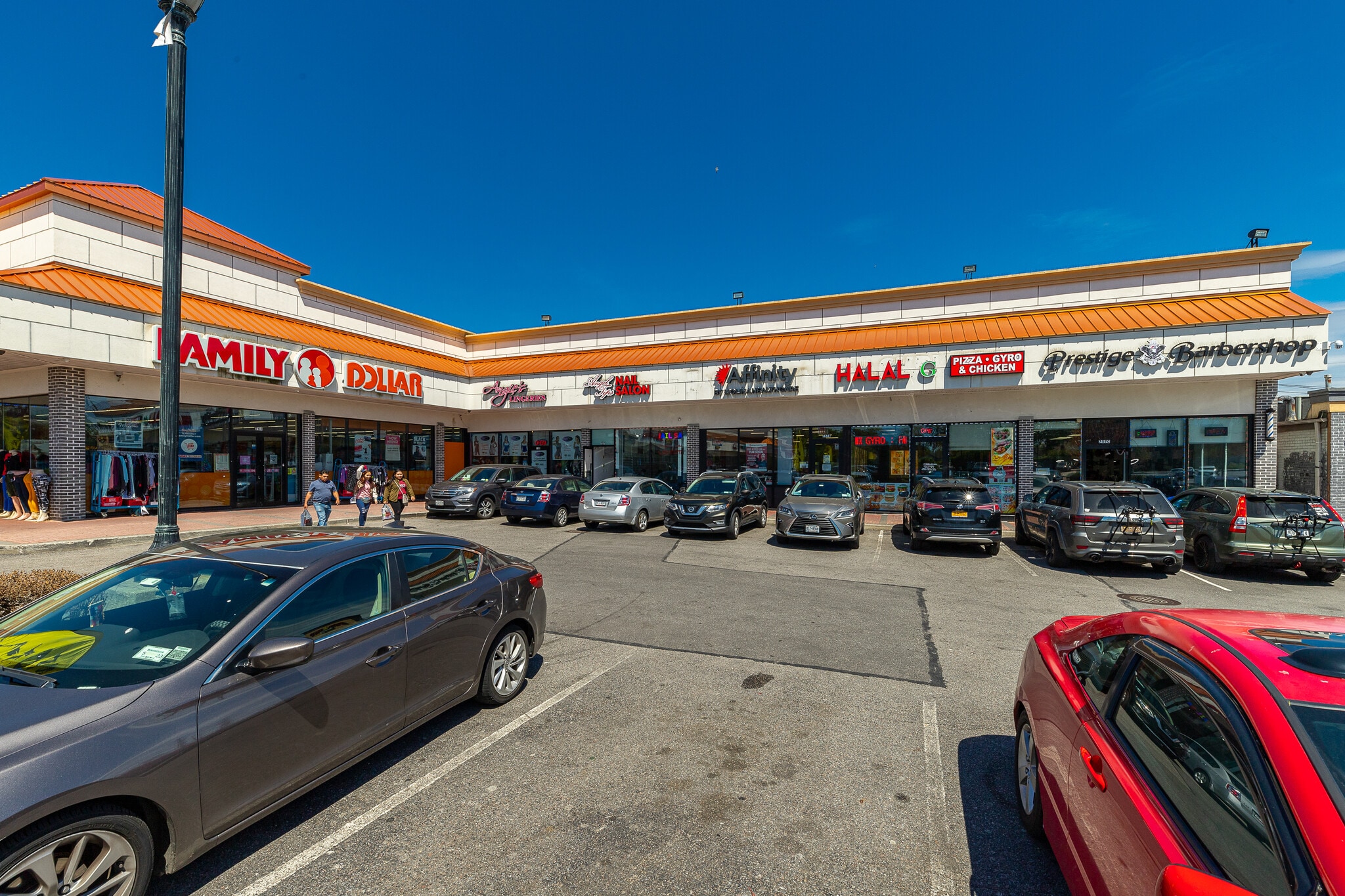 727-759 Suffolk Ave, Brentwood, NY for Rent