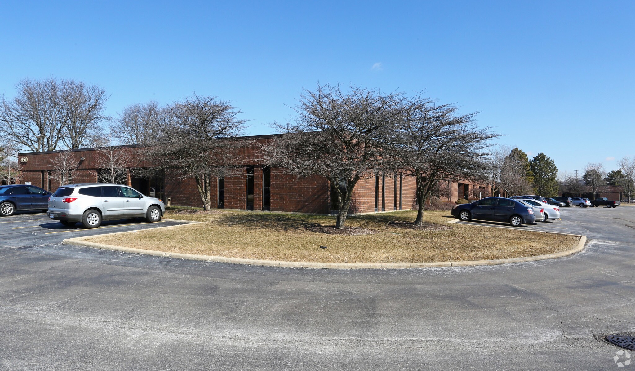 650 E Devon Ave Itasca, IL 60143 Office Property for Lease on