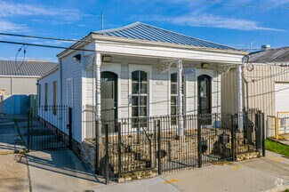 1131 REVEREND JOHN RAPHAEL JR Way  