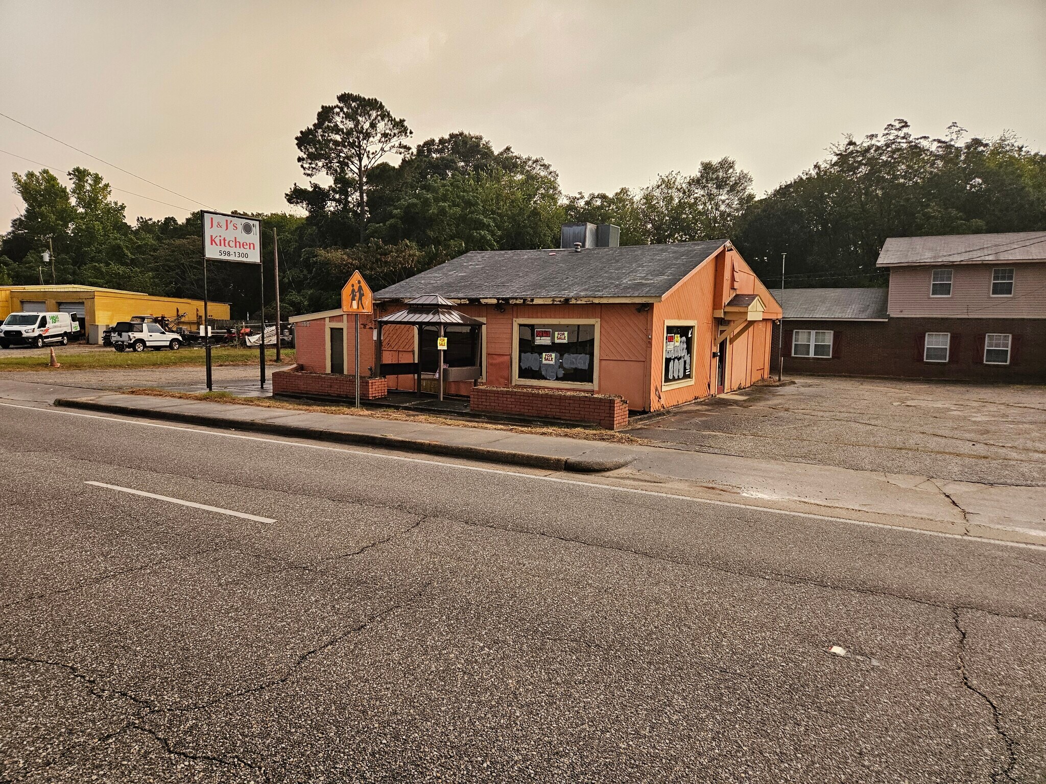 821 N Daleville Ave, Daleville, AL for Sale