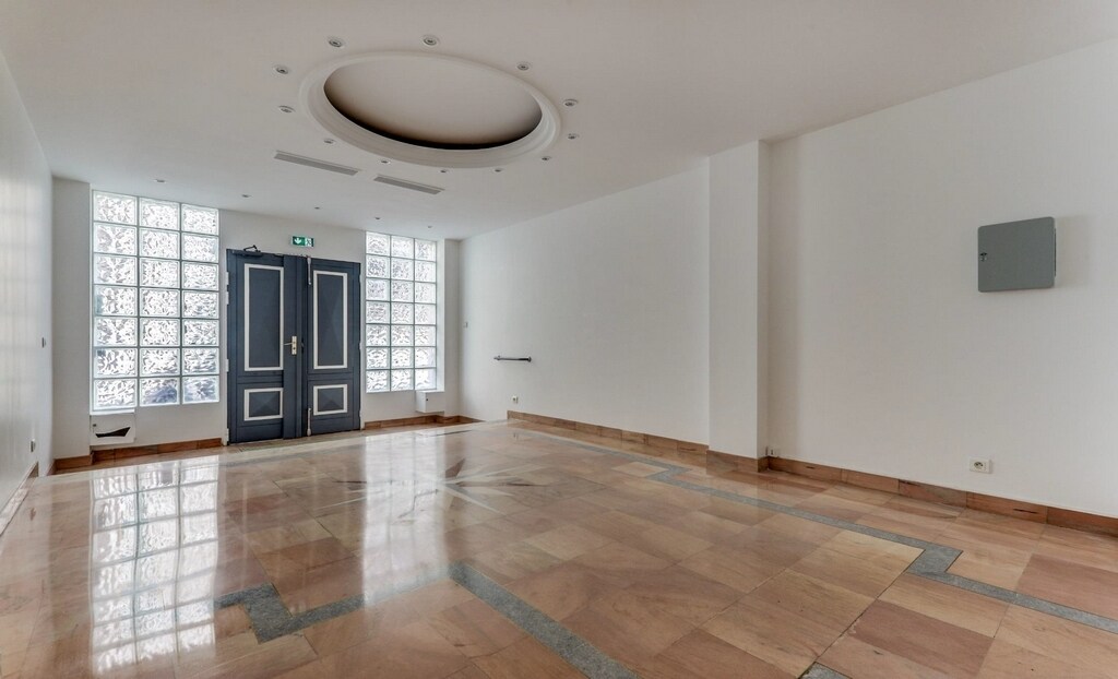 , Paris, PAR for Rent