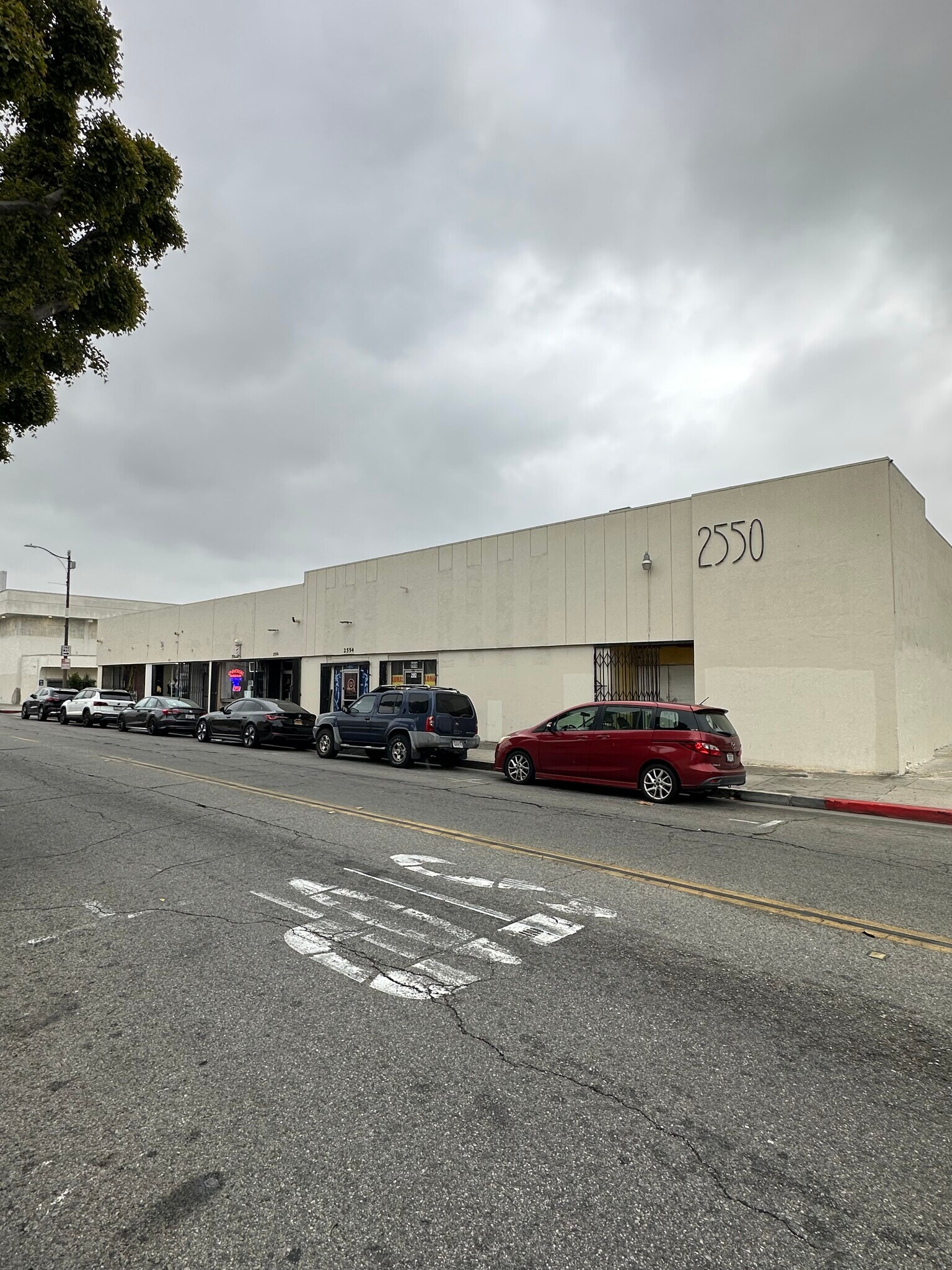 2550-2564 Zoe Ave, Huntington Park, CA for Rent
