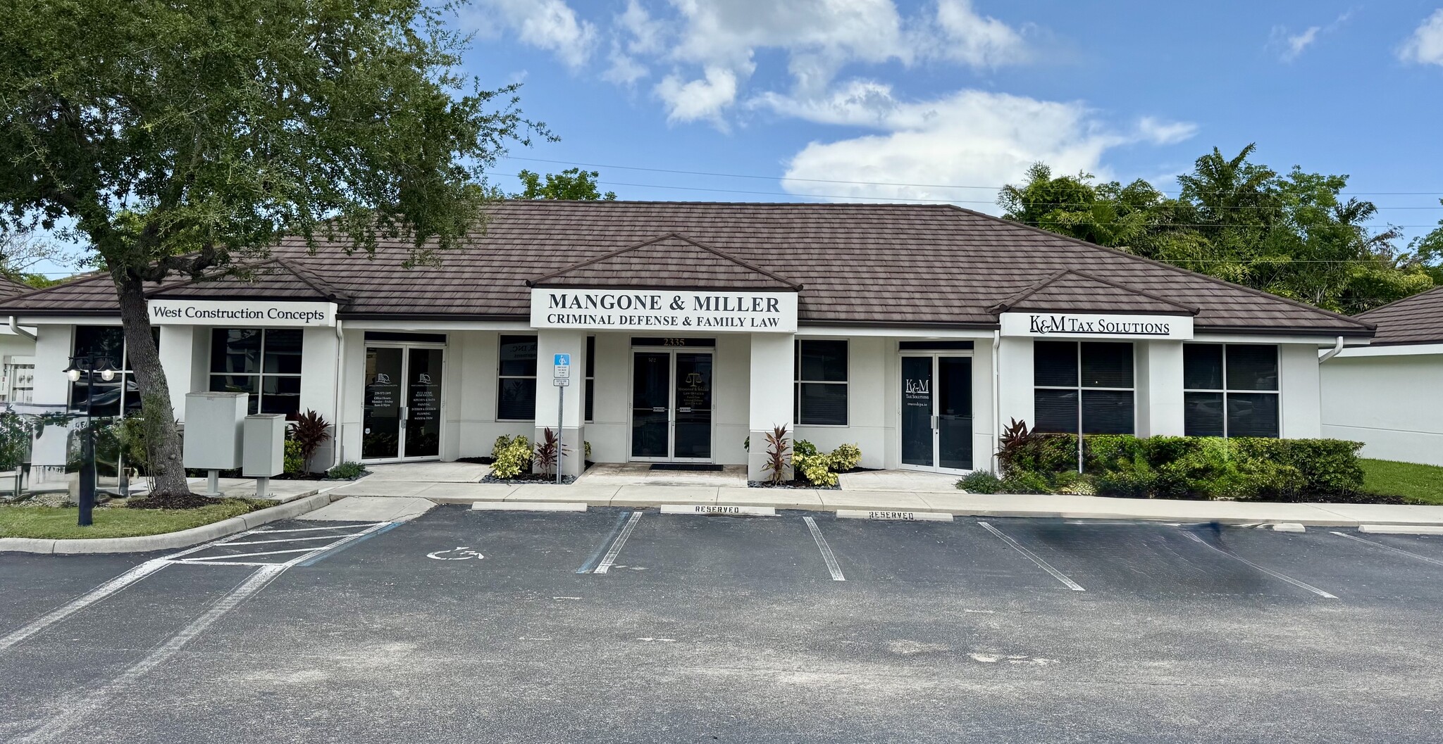 2335 Stanford Ct, Naples, FL for Rent