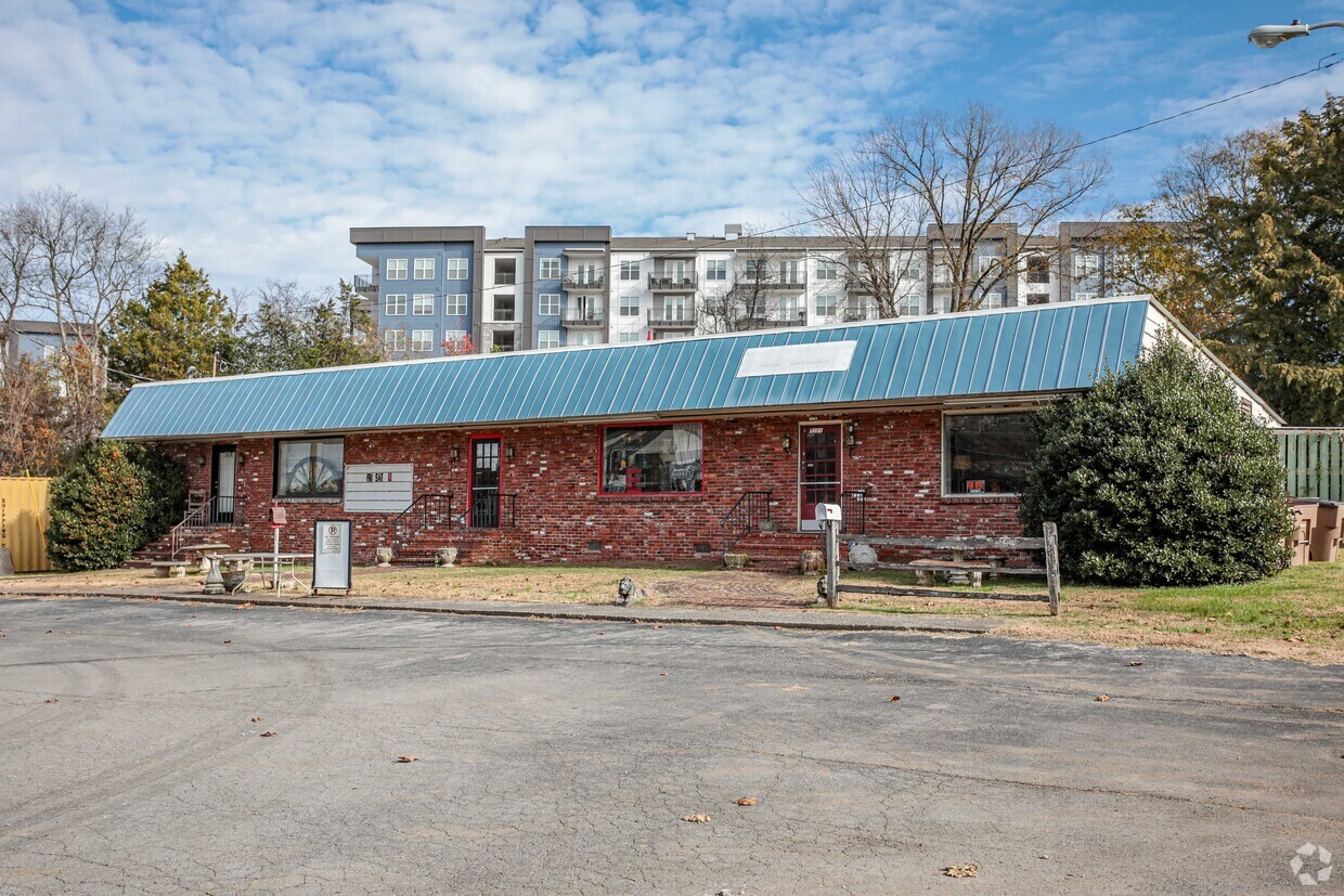 7101-7105 Charlotte Pike, Nashville, TN for Sale