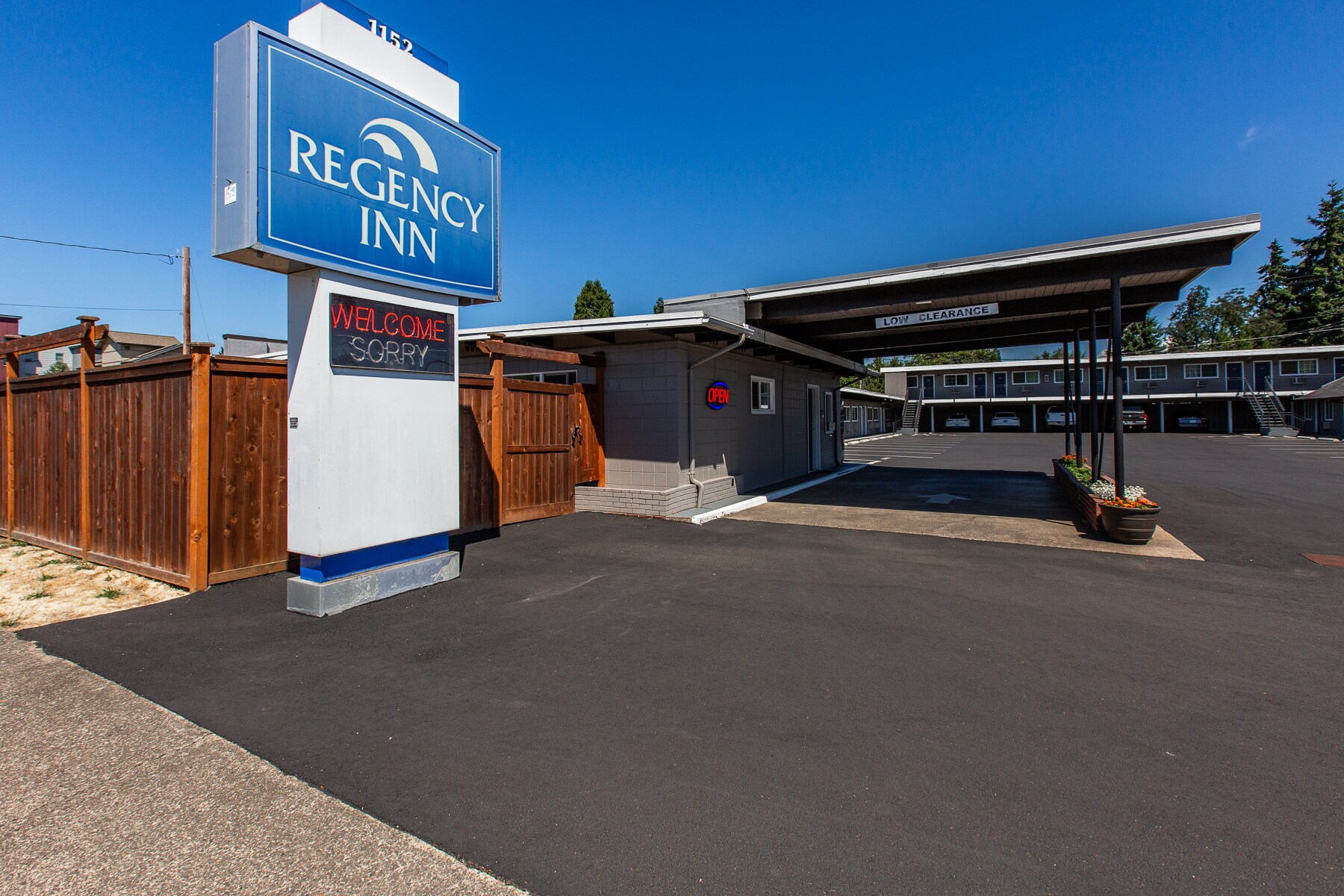 1152 Main St, Springfield, OR for Sale