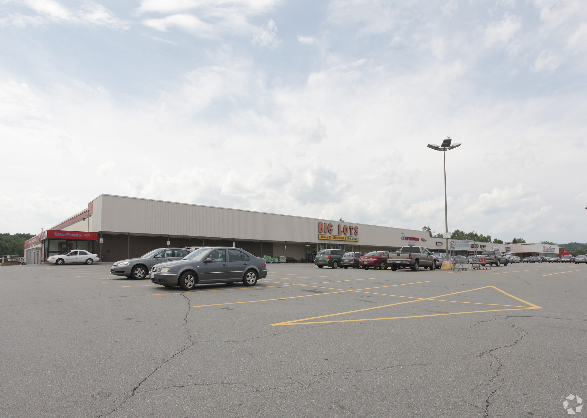 353-385 John Fitch Hwy, Fitchburg, MA for Rent