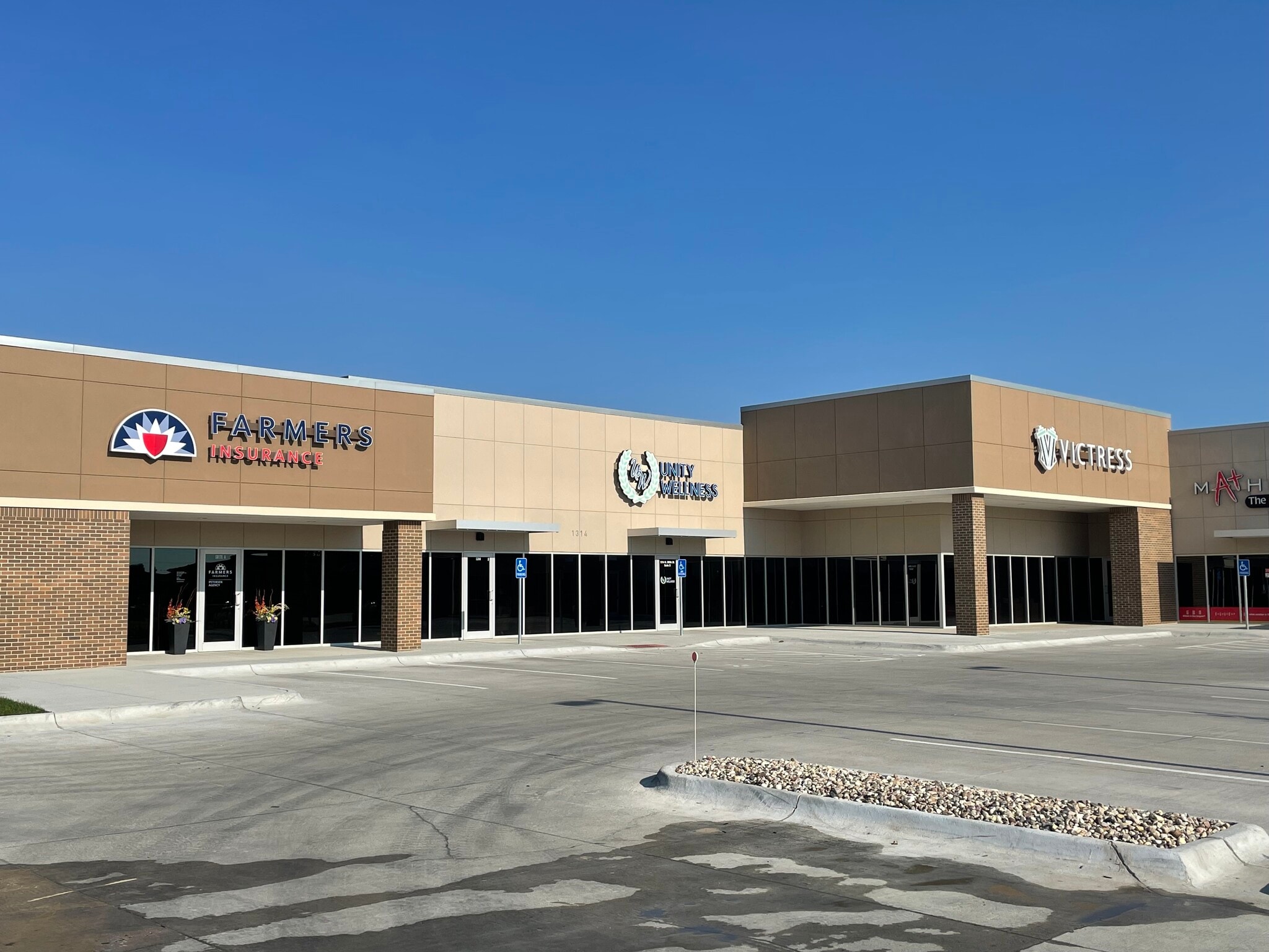 1314 N 205th St, Elkhorn, NE for Rent