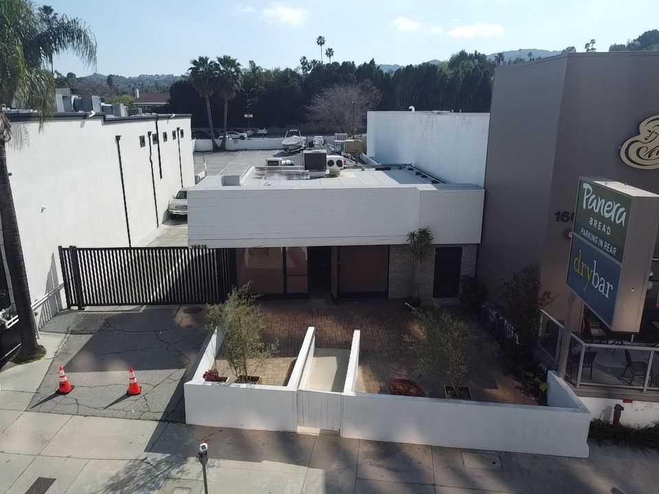 16616 Ventura Blvd, Encino, CA for Rent