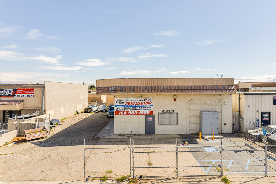 16175 Yucca St, Hesperia, CA for Sale
