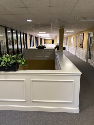 Hartville, OH Office, Office/Medical - 650 S Prospect Ave