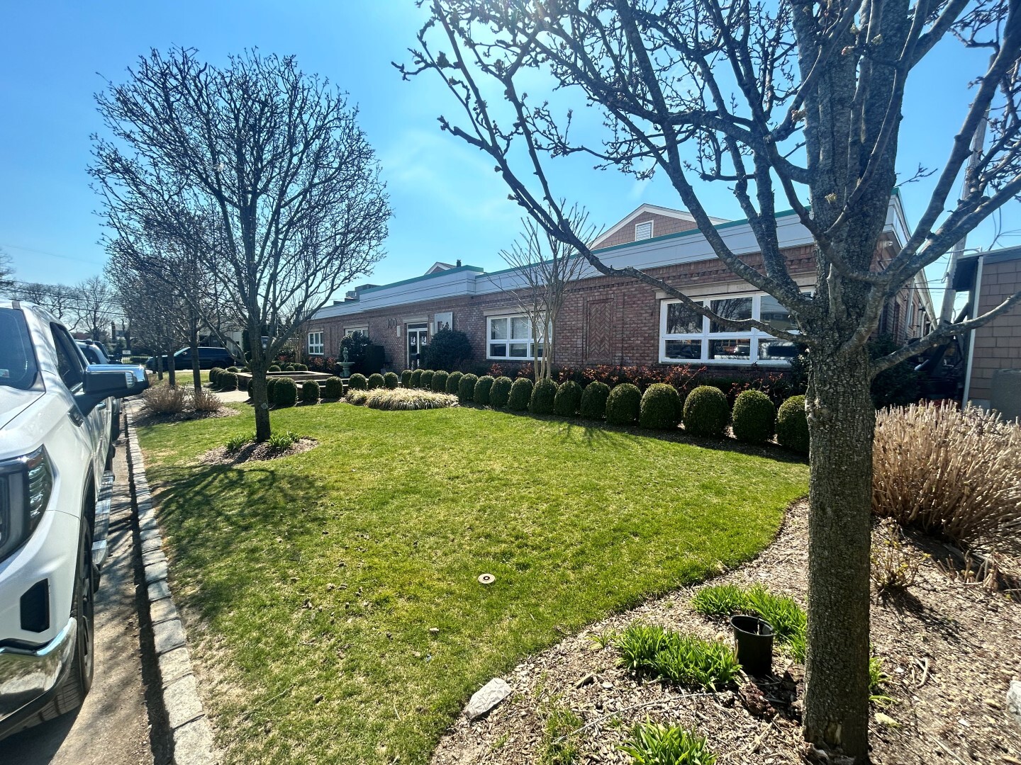 100 Frank Rd, Hicksville, NY for Rent