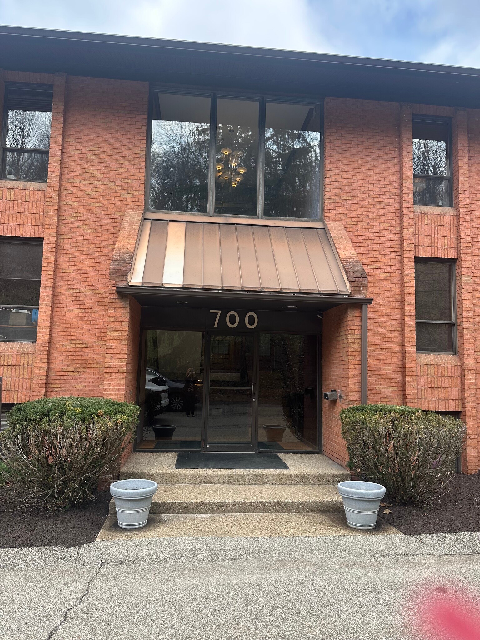700 McKnight Park Dr, Pittsburgh, PA for Sale