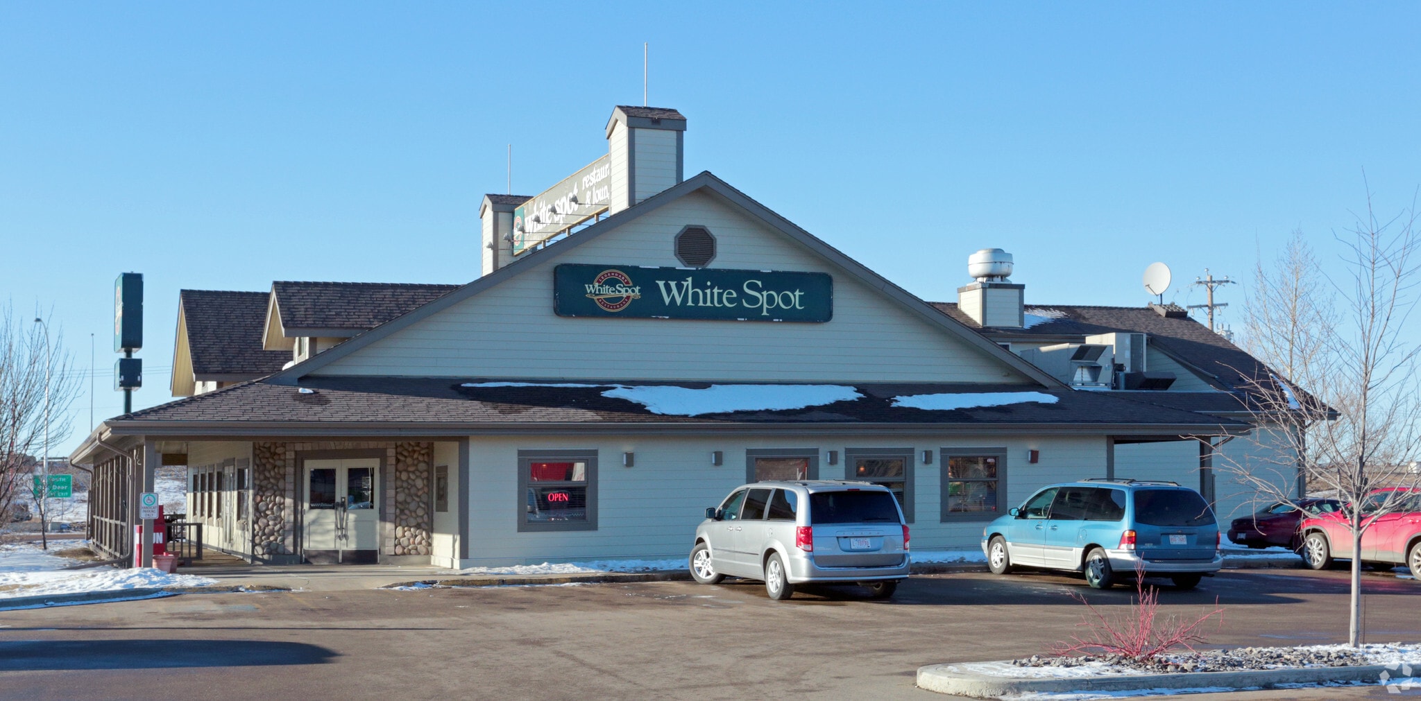 5230 50th Ave, Leduc, AB for Rent