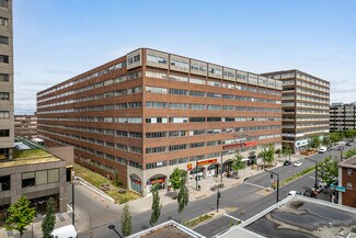 Montréal, QC Office, Retail, Flex - 323-355 Rue Chabanel O