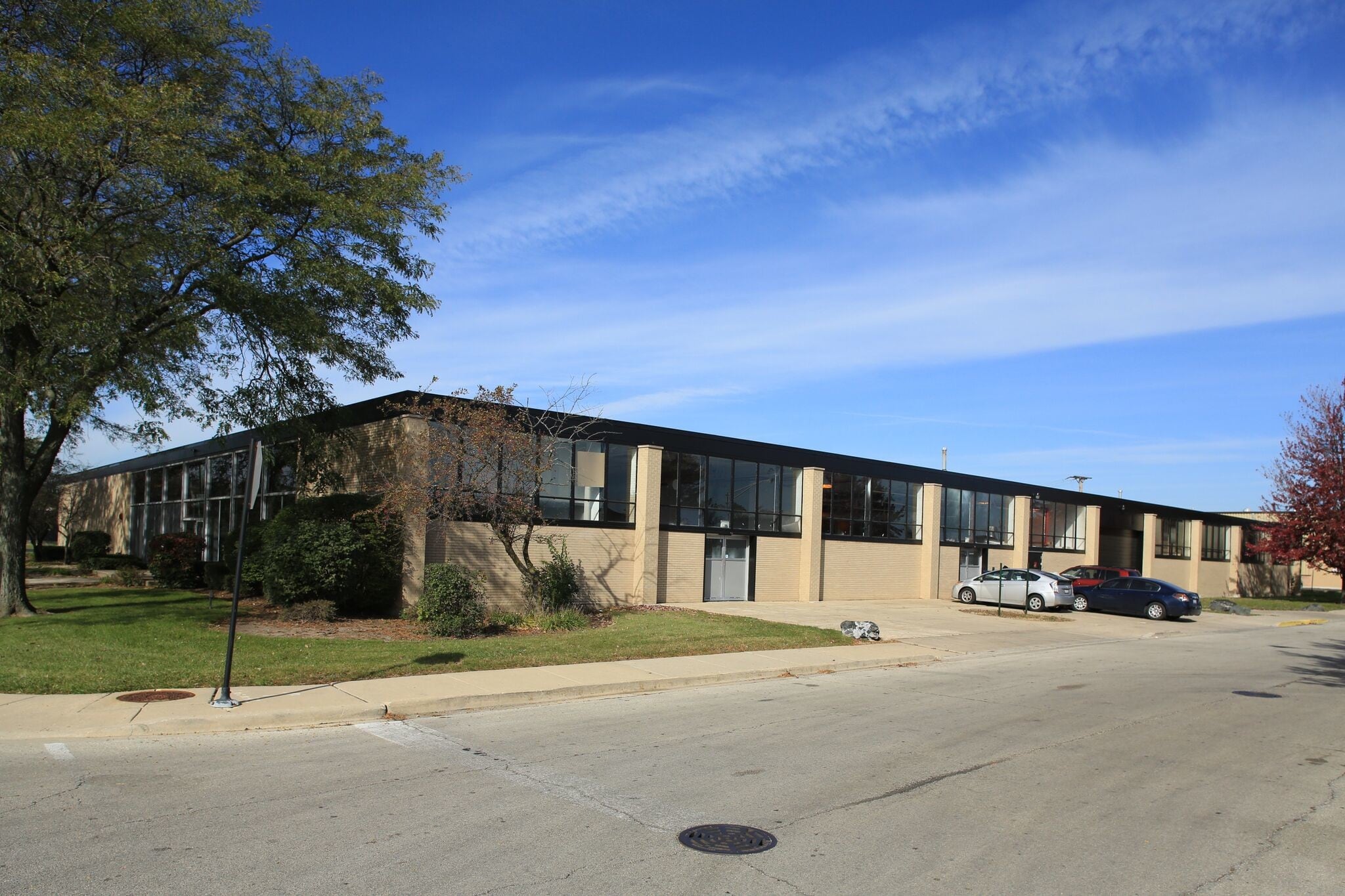 4242 W Bryn Mawr Ave, Chicago, IL for Rent
