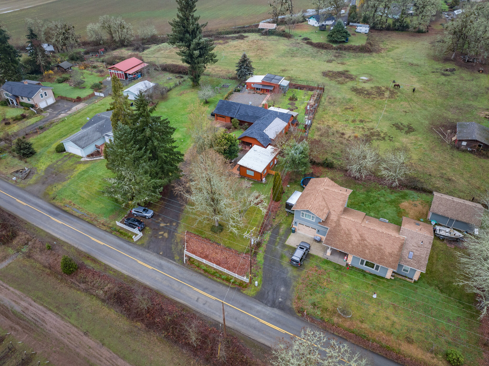 909 Curry Rd, Roseburg, OR for Sale