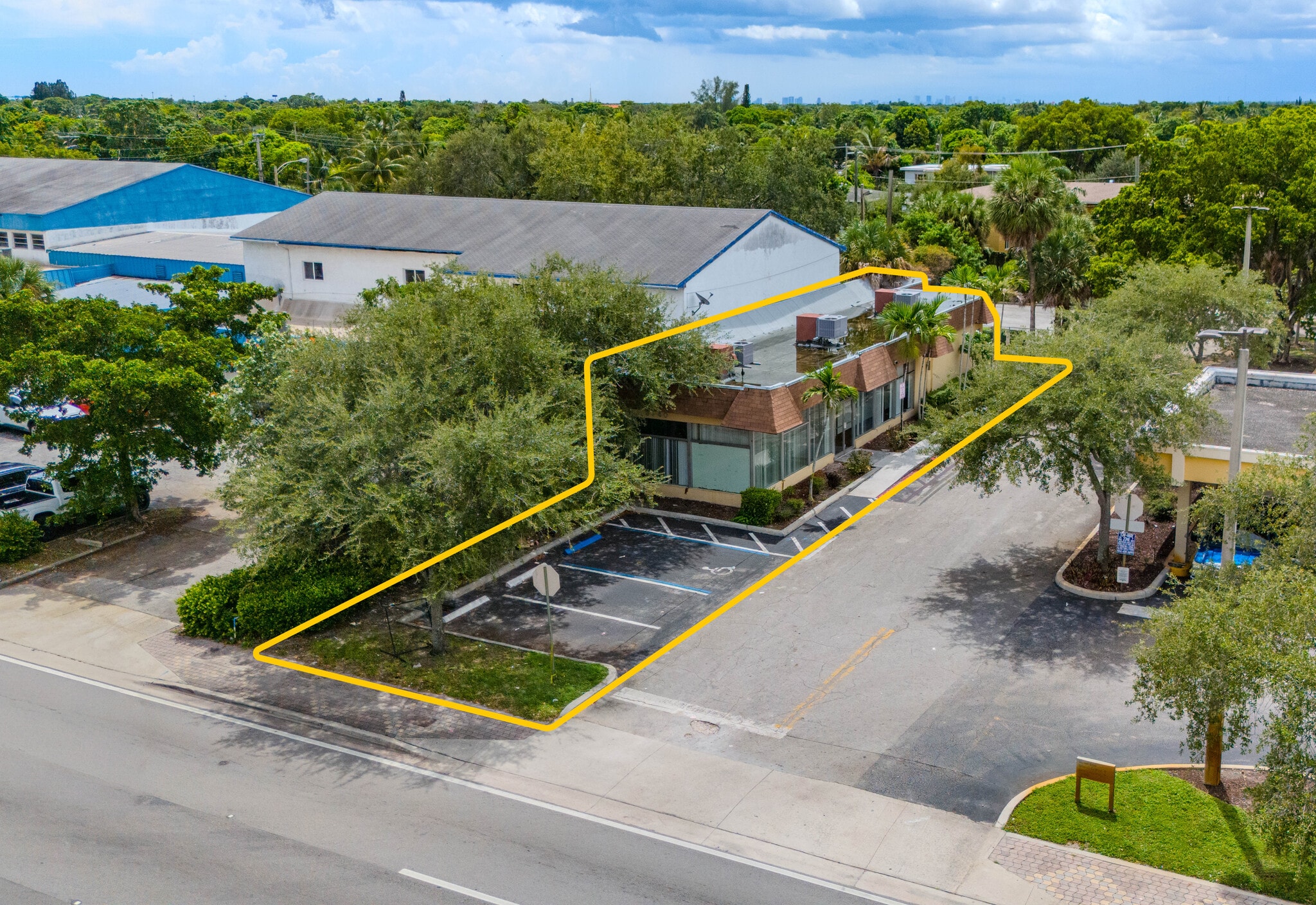 3740 W Broward Blvd, Fort Lauderdale, FL for Sale