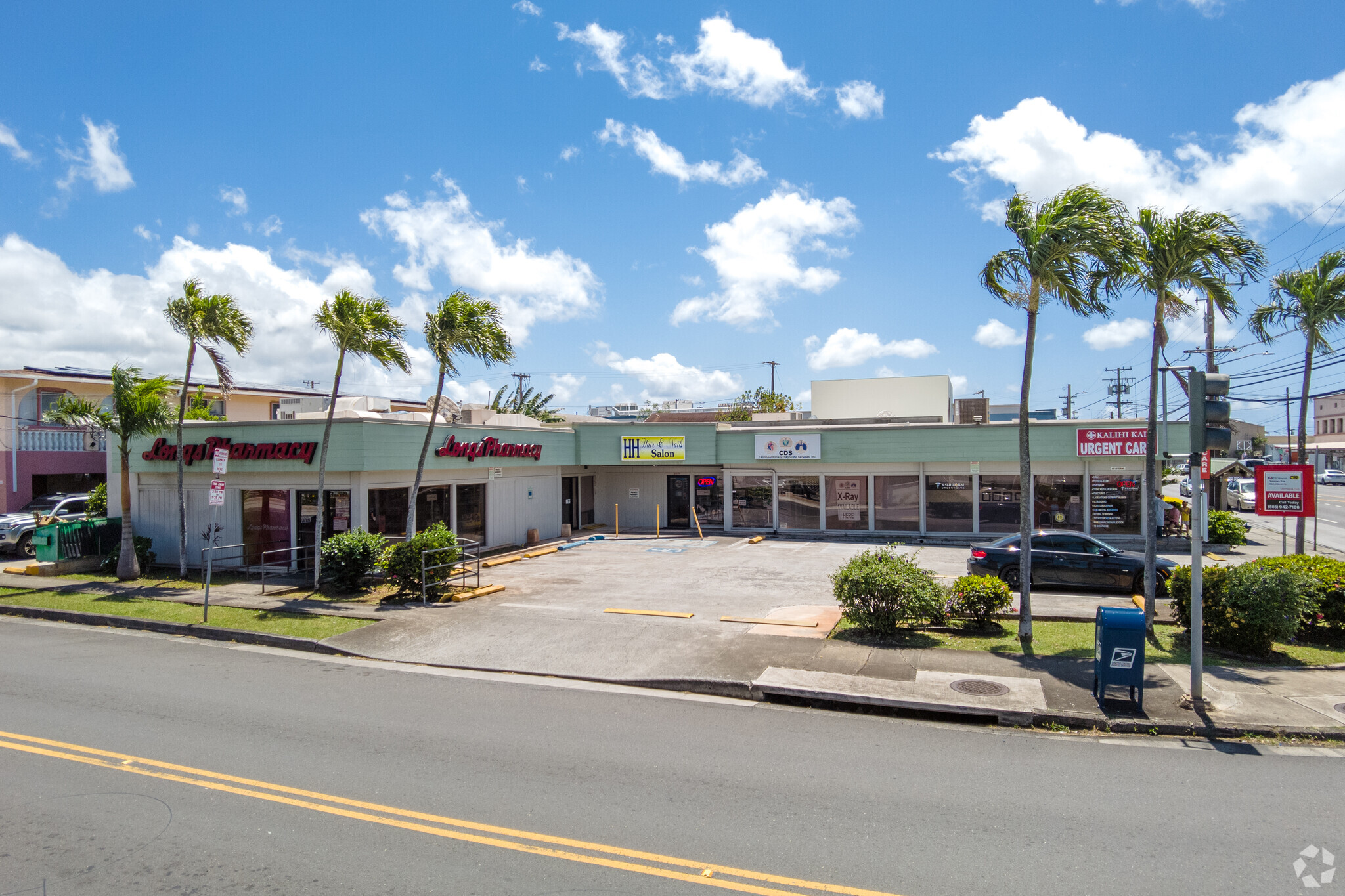 2070 N King St, Honolulu, HI for Rent