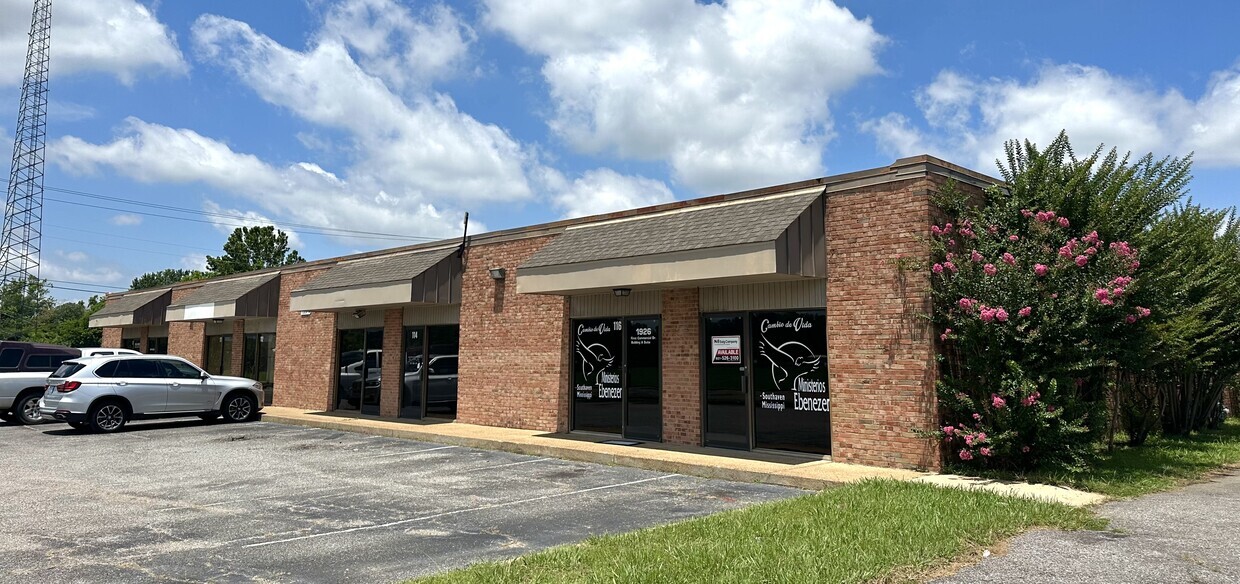 1926 First Commercial Dr N, Southaven, MS for Sale