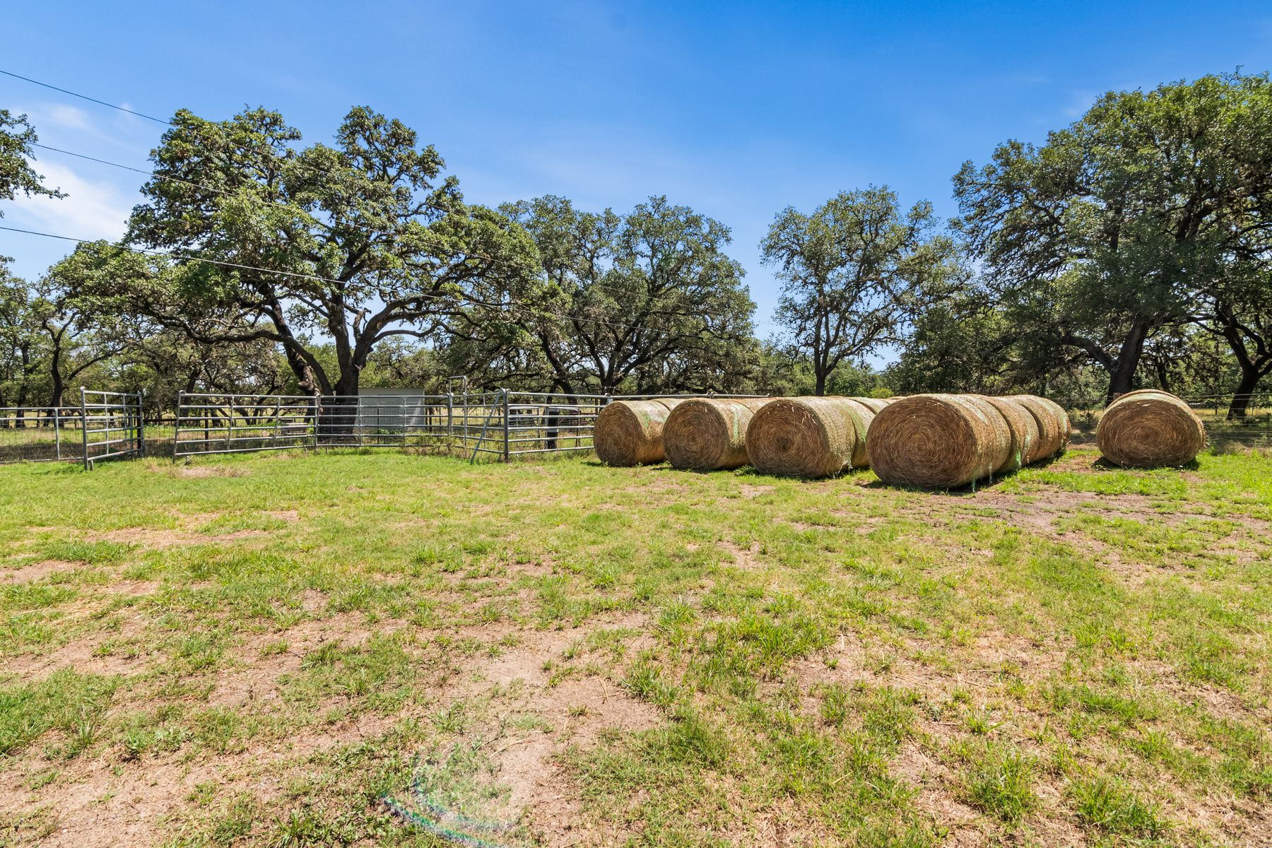 17 Old Fredericksburg Rd, Boerne, TX for Sale