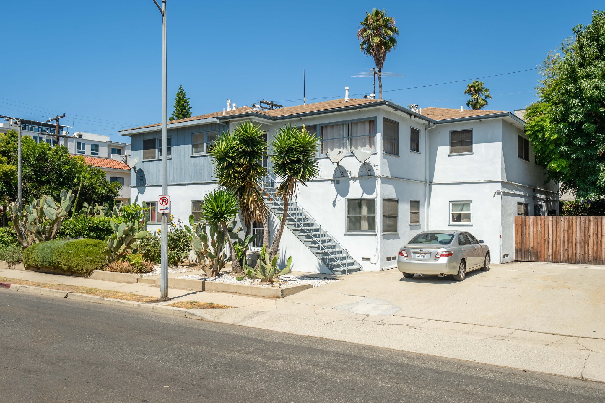 3624 Hughes Ave, Los Angeles, CA for Sale