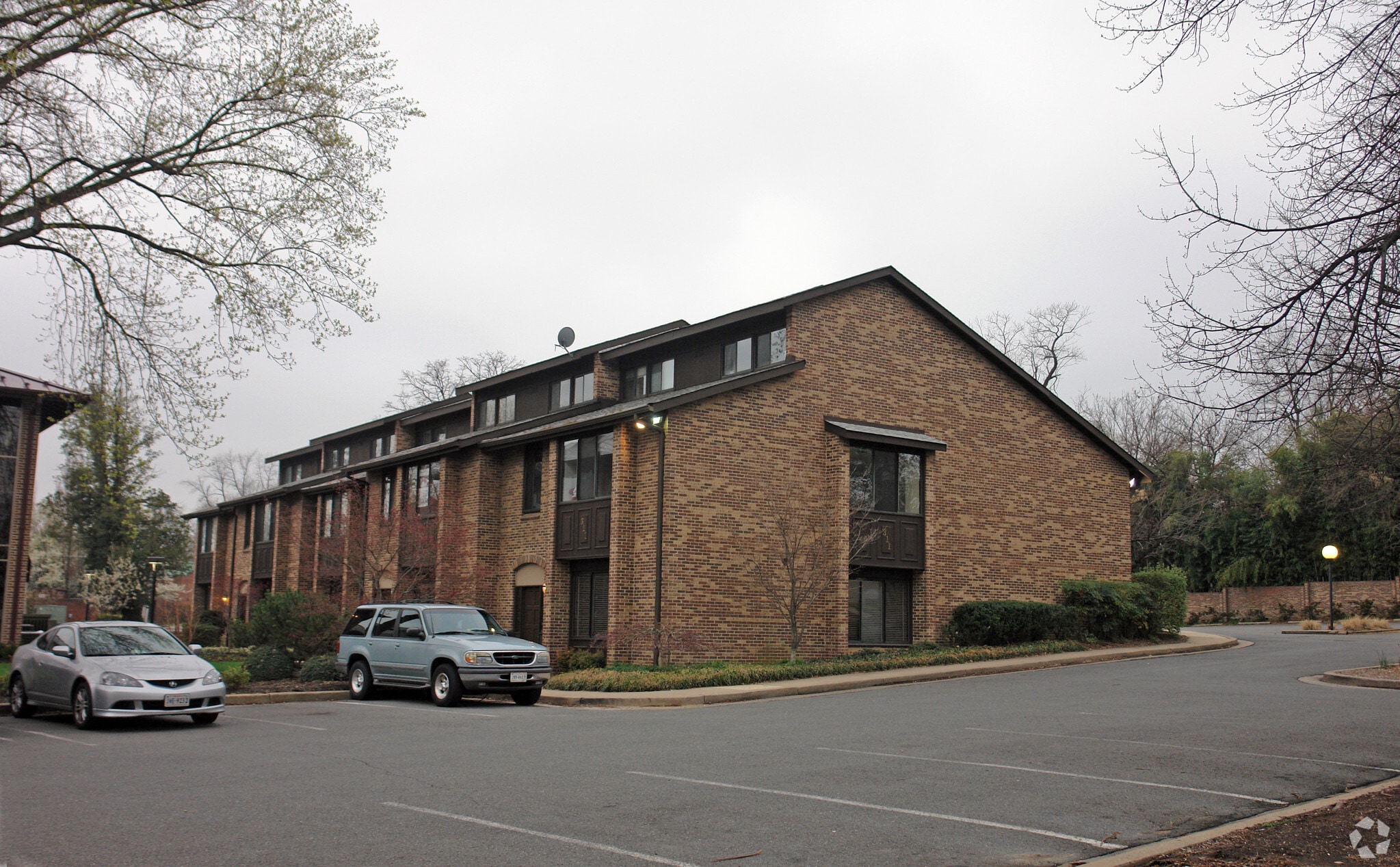 311 W Maple Ave, Vienna, VA for Rent