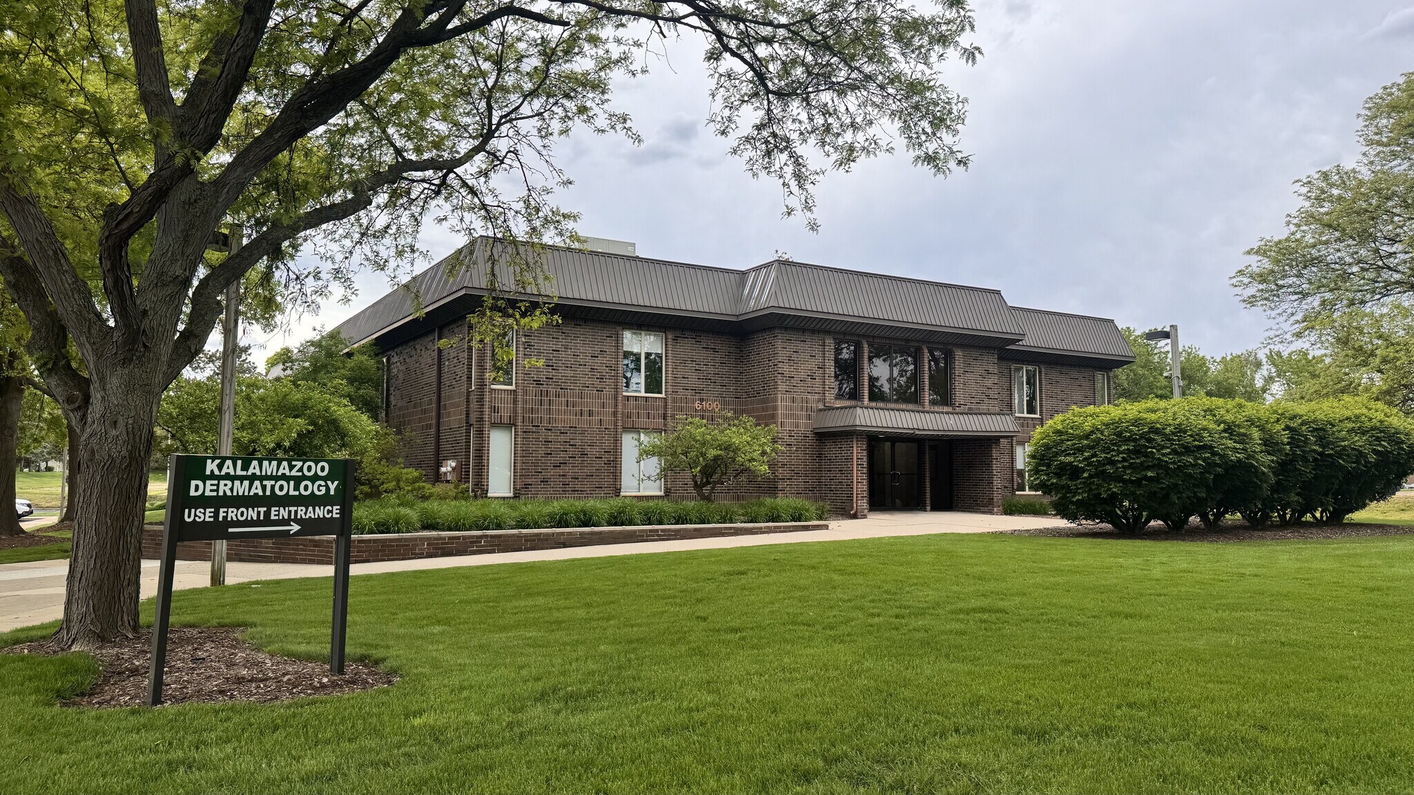 6100 Newport Rd, Portage, MI for Rent