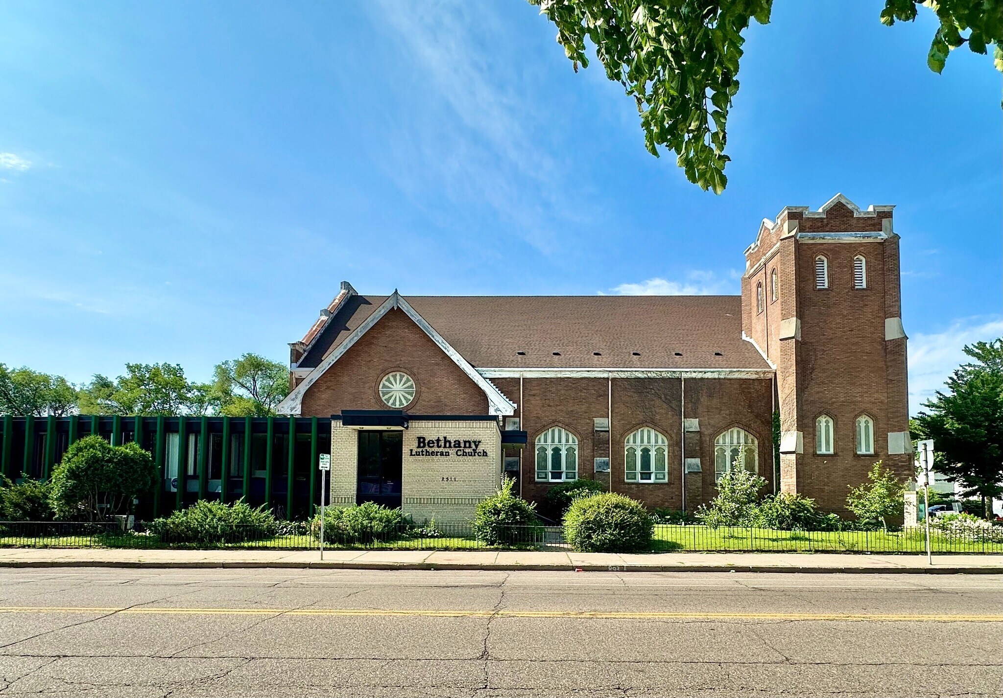 2511 E Franklin Ave, Minneapolis, MN for Sale