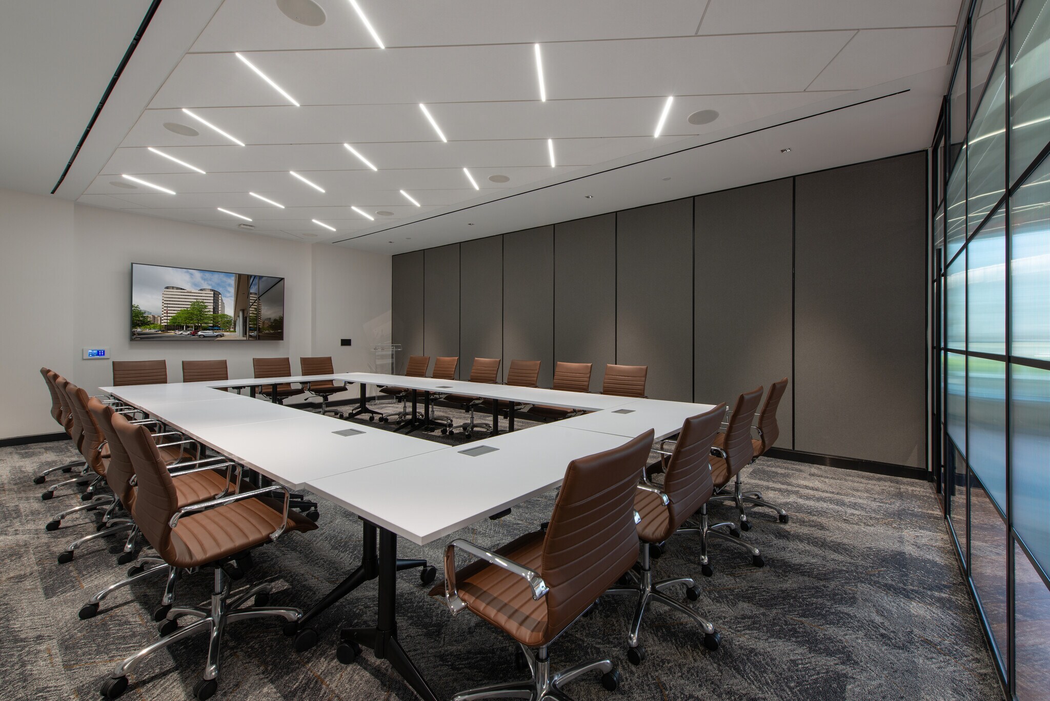 8180 Greensboro Dr McLean, VA 22102 Office Property for Lease on