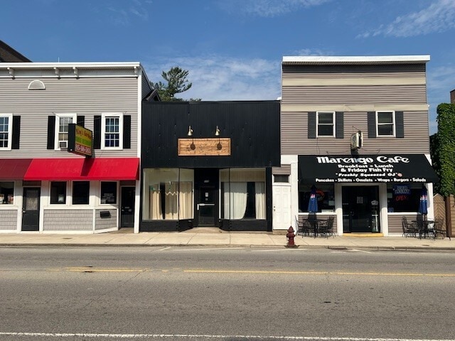 112 S State St, Marengo, IL for Rent