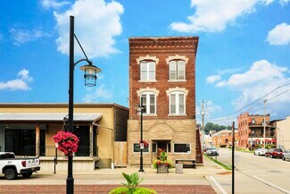 Dubuque, IA Retail - 1097 Jackson St