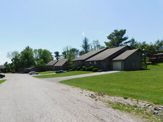 Salem, IN Apartments - 100 Walnut Tree Dr