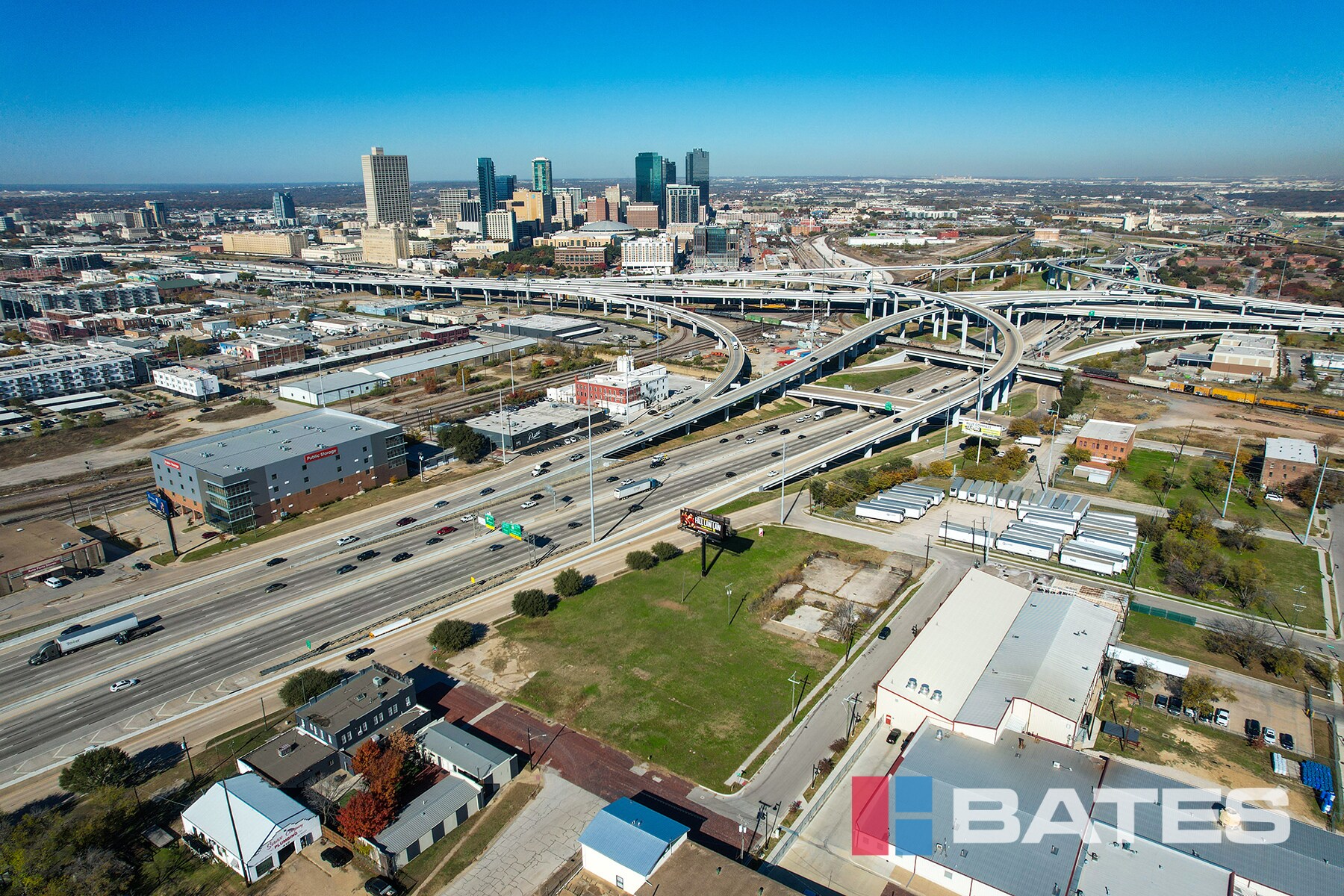 301 W Freeway, Fort Worth, TX for Sale