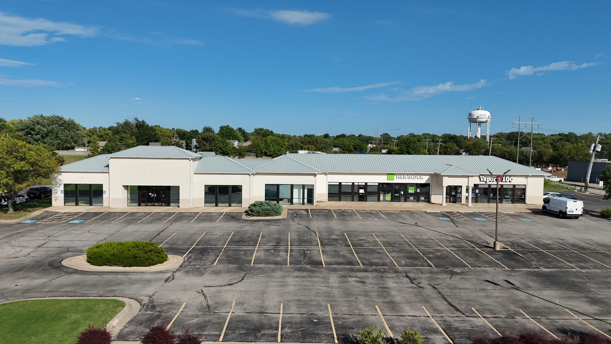 1900-1906 Johnson Dr, Derby, KS for Rent