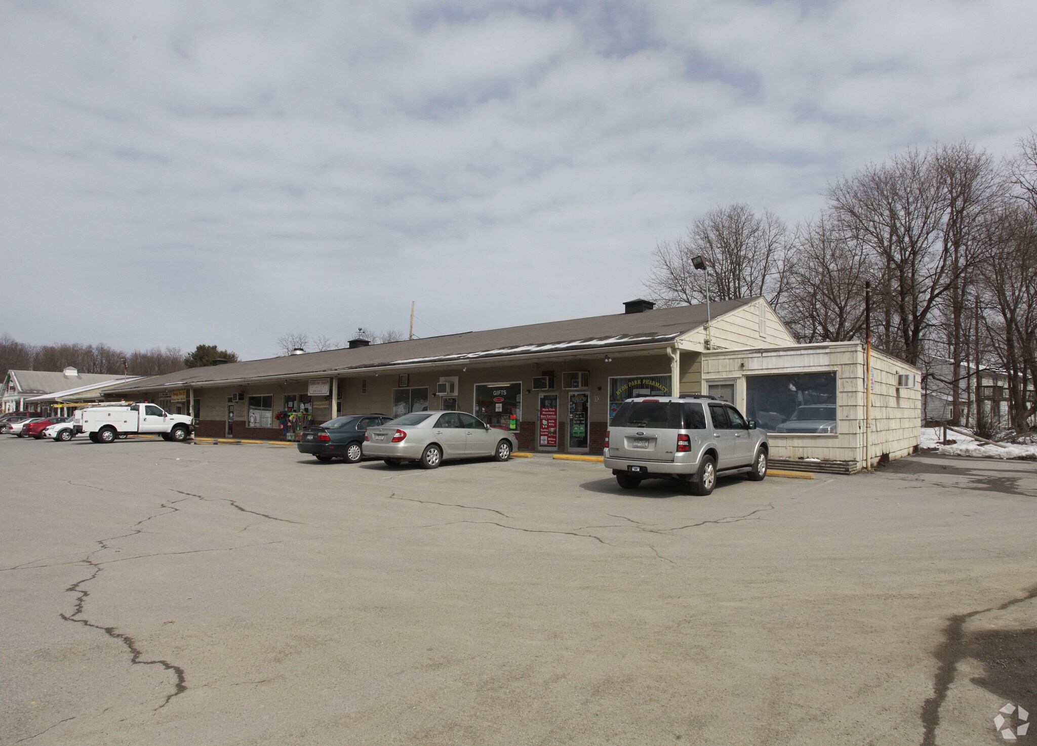 Route 9 @ Rte. 9G, Hyde Park, NY for Rent