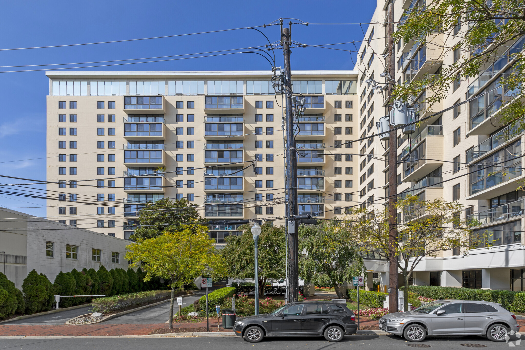 4853 Cordell Ave, Bethesda, MD for Rent
