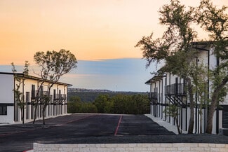 Dripping Springs, TX Showroom - 15431 Fitzhugh Rd