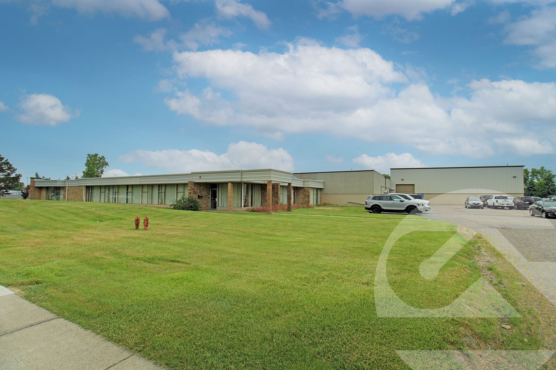 33195 Harper Ave, Saint Clair Shores, MI for Sale