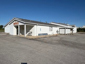 Highland, IL Warehouse - 810 Deal St